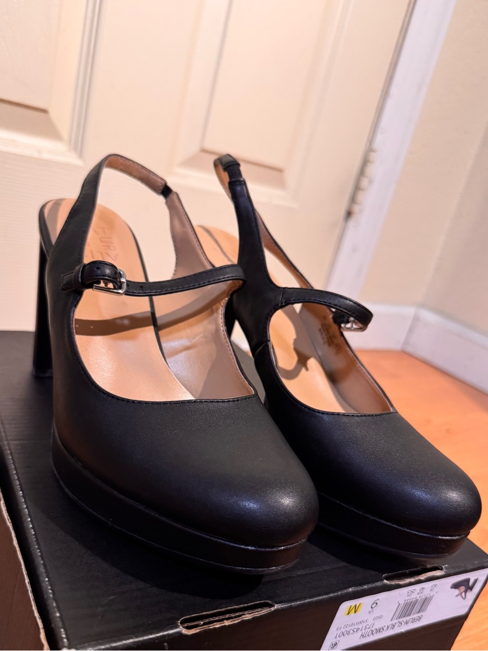 Naturalizer Black Berlin Slingback Heels size 9 - Picture 13 of 14
